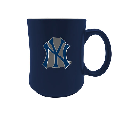 New York Yankees 19oz. Starter Mug - Metal Emblem Logo