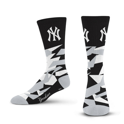 New York Yankees Shattered Camo Socks - Large