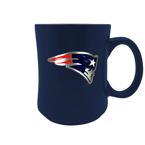 New England Patriots 19oz. Starter Mug - Metal Emblem Logo