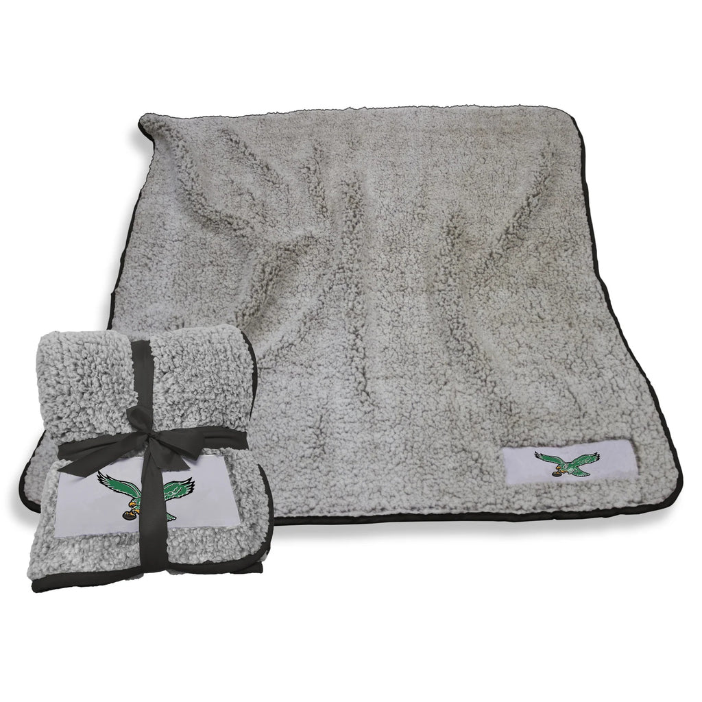Philadelphia Eagles Retro 50" x 60" Frosty Fleece Throw Blanket