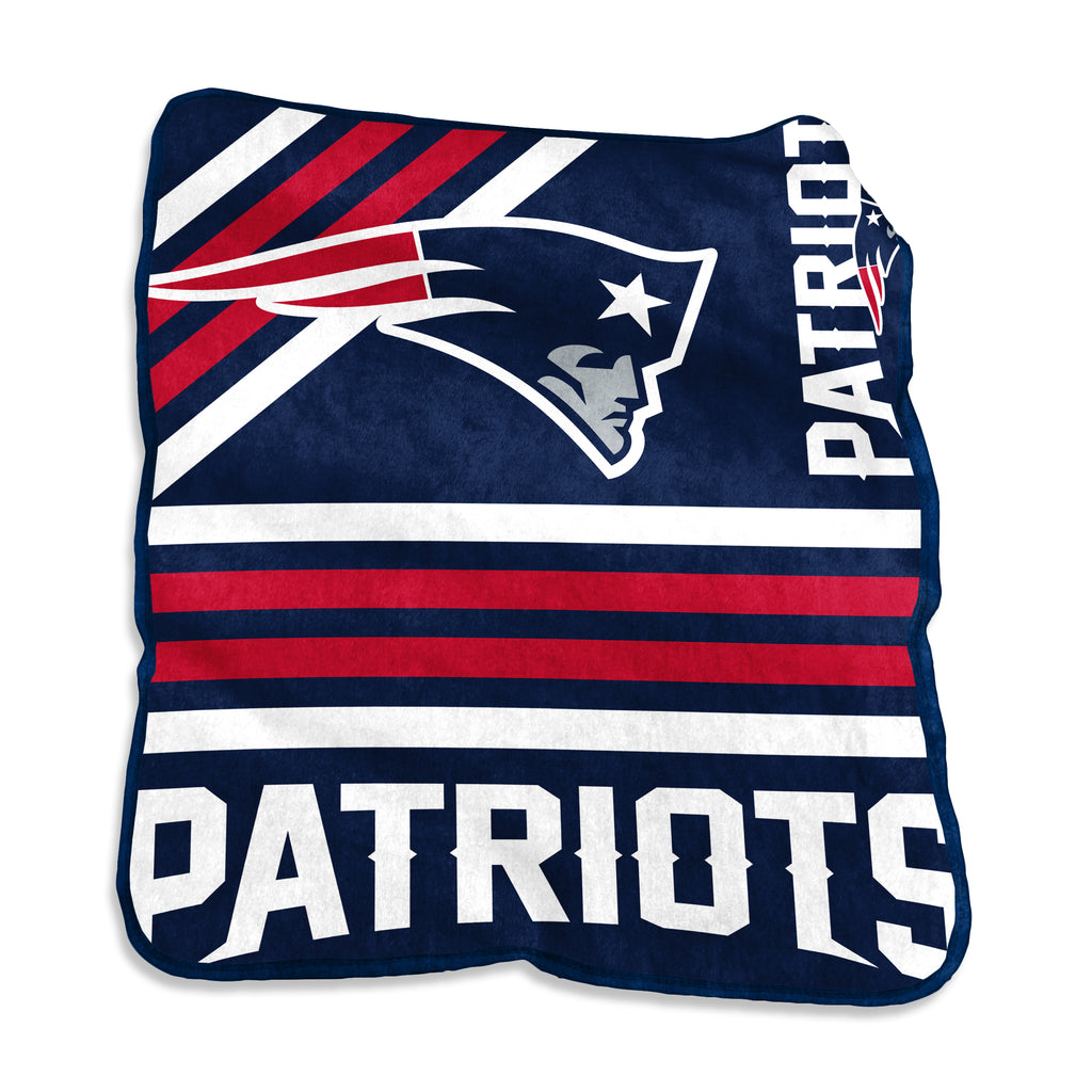 New England Patriots 50" x 60" Raschel Throw Blanket