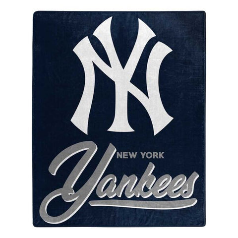 New York Yankees 50" x 60" Signature Royal Plush Throw Blanket