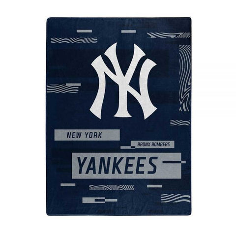 New York Yankees 60" x 80" Digitize Royal Plush Blanket