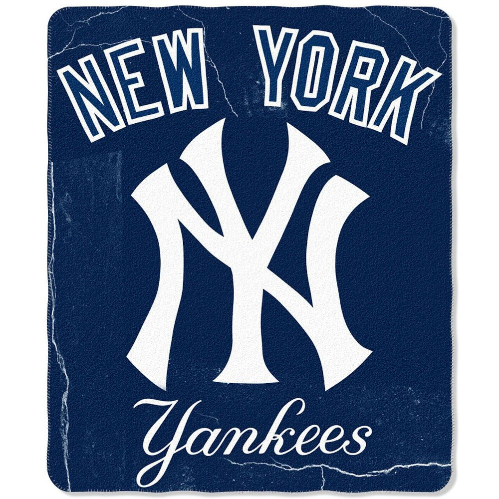 New York Yankees 50" x 60" Wicked Fleece Throw
