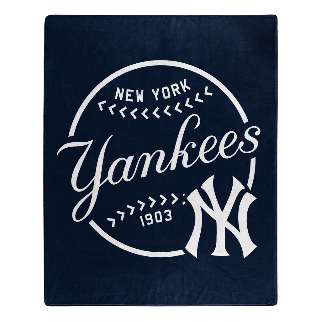 New York Yankees 50" x 60" Moonshot Royal Plush Blanket